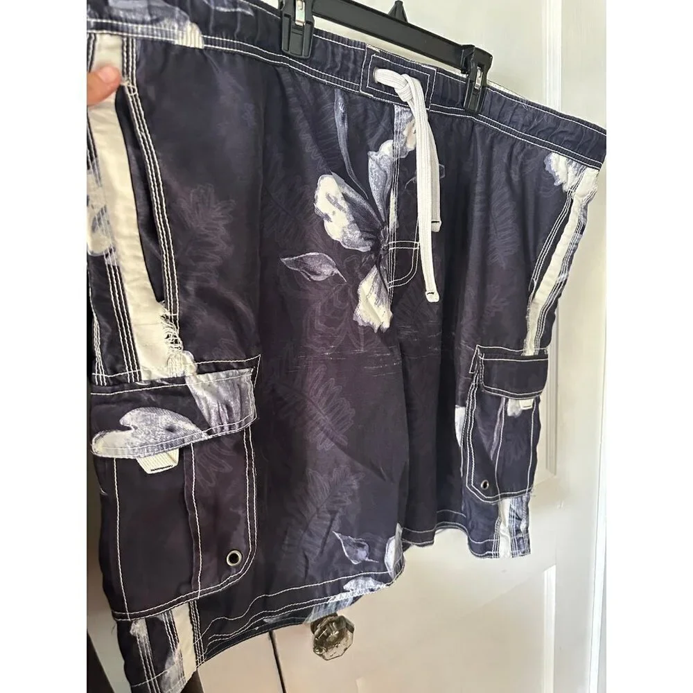 Lanes Boro Sport Men’s size x-Large Swim Trunks